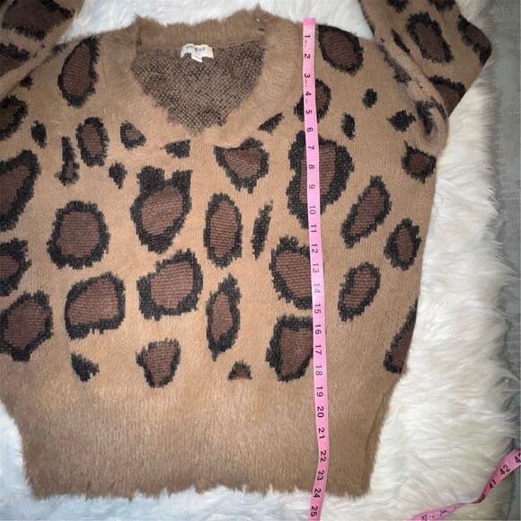 Umgee Women's V-Neck Fuzzy Leopard Animal Print Sweater Brown Size S Oversized - Picture 9 of 10